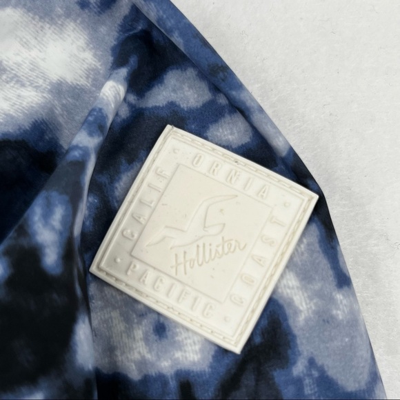 HOLLISTER Women’s Tie Dye Rain Jacket windbreaker hooded Coat blue/white size XS - Picture 7 of 10